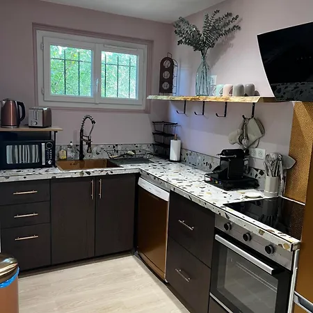 Gite De Charme Pour 6 Personnes A Apt Buitenkant foto