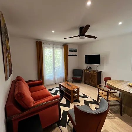 Gite De Charme Pour 6 Personnes A Apt Buitenkant foto